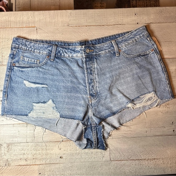 NWT Old Navy Women’s 20 High Rise OG Straight Jean Shorts Secret Smooth Pockets - Picture 1 of 16